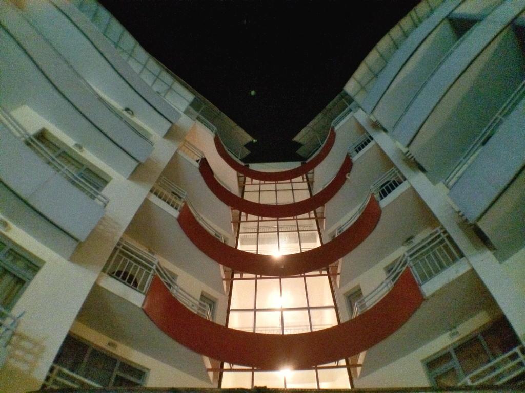 Apartments In Central Plaza Σάνι Μπιτς Εξωτερικό φωτογραφία